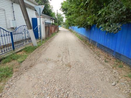 В Тбилисской продолжается грейдирование дорог 